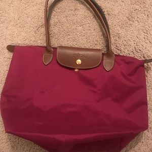 Medium size longchamp purse